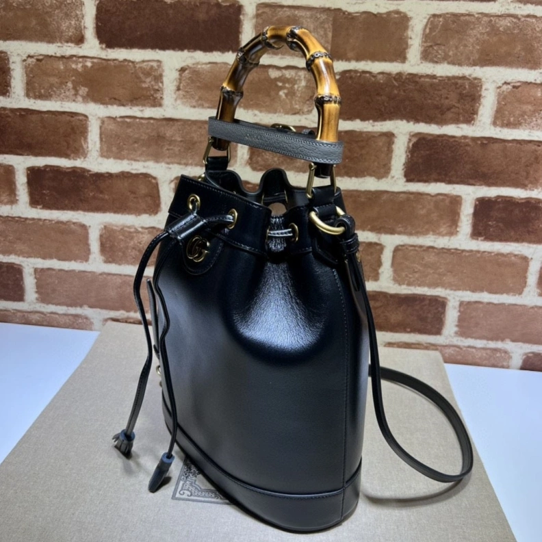 Gxccx Bucket Bags Flexible 46136
