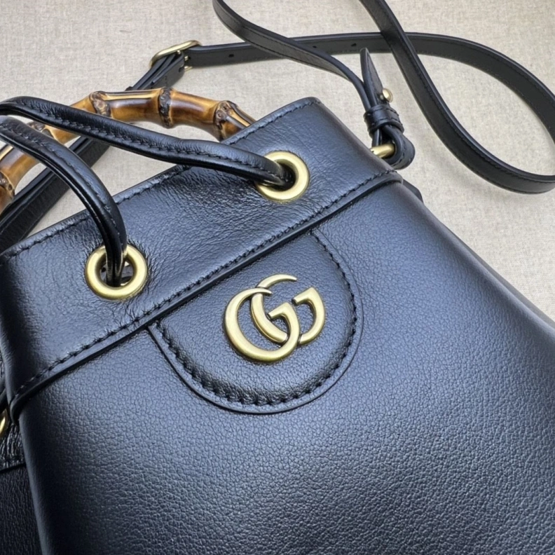 Gxccx Bucket Bags Flexible 46136