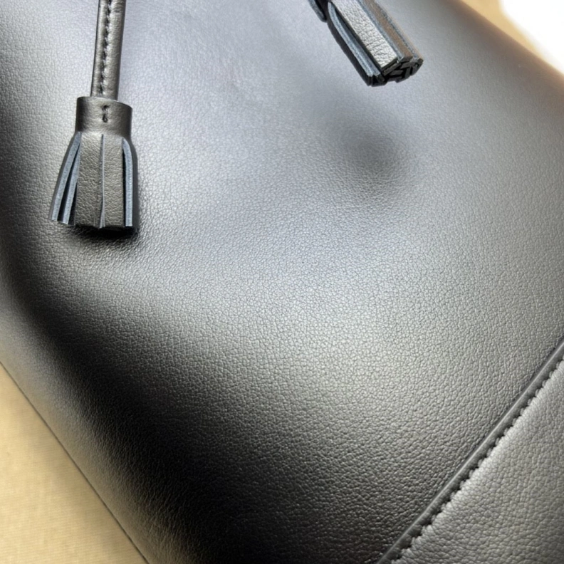 Gxccx Bucket Bags Flexible 46136