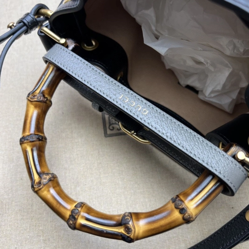 Gxccx Bucket Bags Flexible 46136