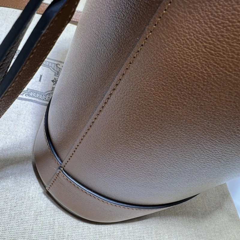 Gxccx Bucket Bags Compact 50143