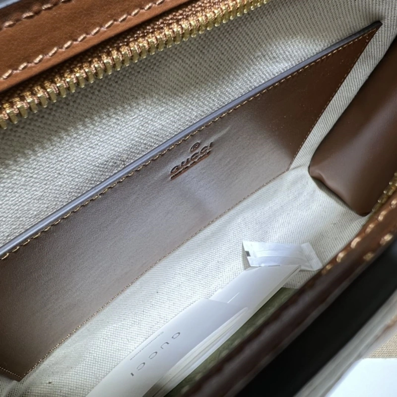 Versatile Gxccx Clutch Bags 50089