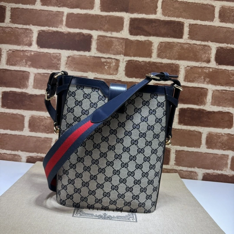 Gxccx Bucket Bags Cozy 50125