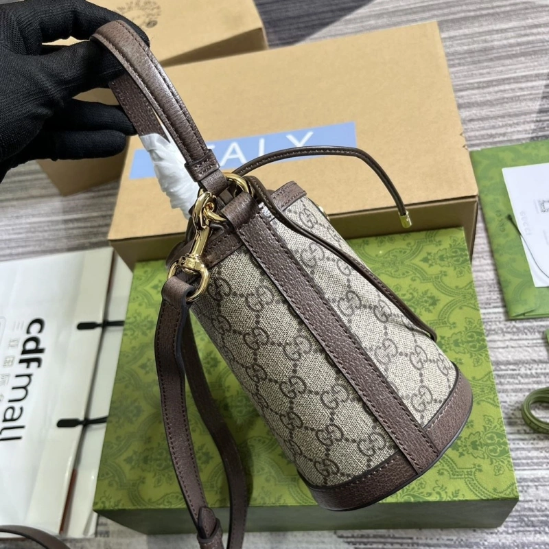 Resilient Gxccx Bucket Bags 42880