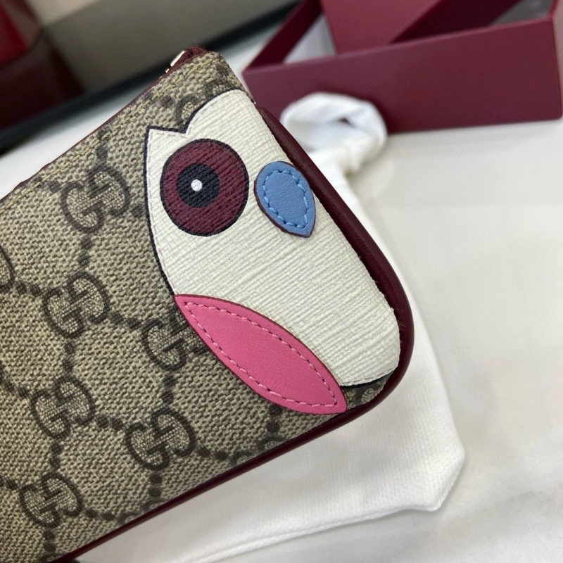 Comfortable Gxccx Clutch Bags 42804