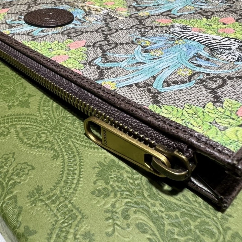 Comfortable Gxccx Clutch Bags 42806