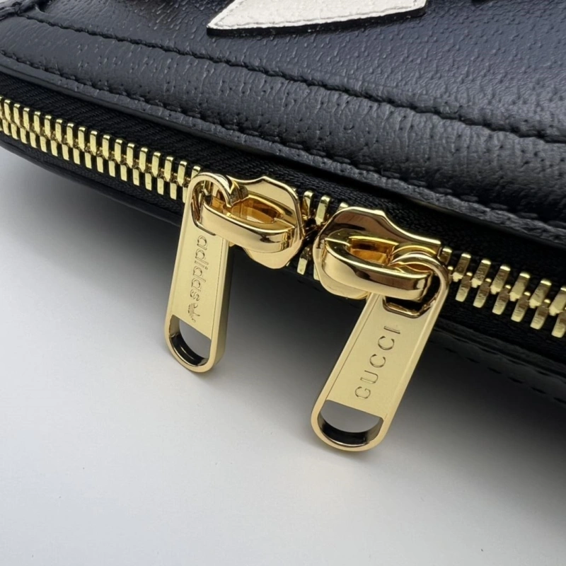 Resilient Gxccx Top Handle Bags 41127