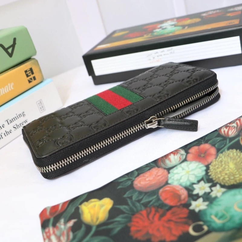 Functional Gxccx Wallets & Purse 40151