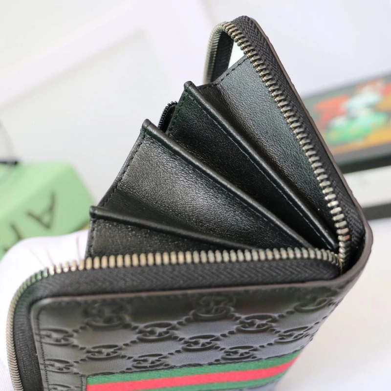 Functional Gxccx Wallets & Purse 40151