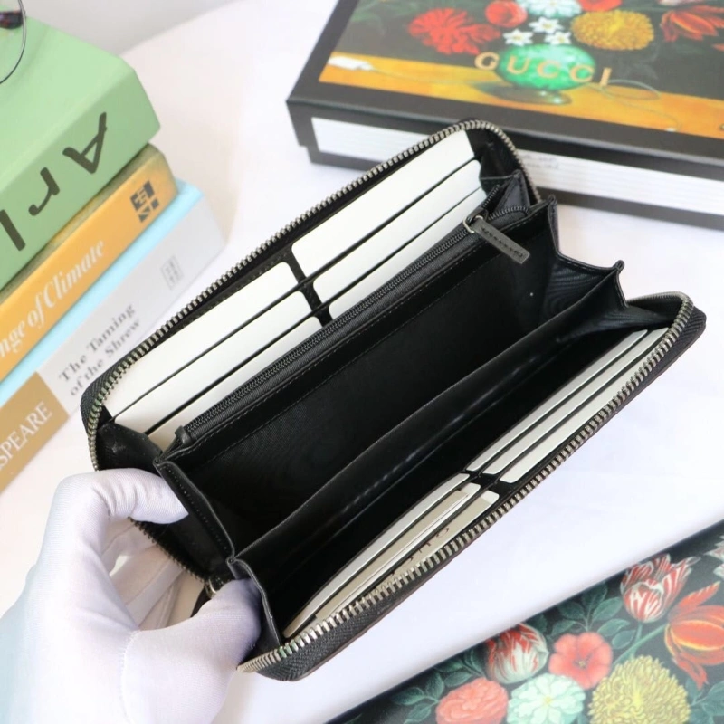 Functional Gxccx Wallets & Purse 40151