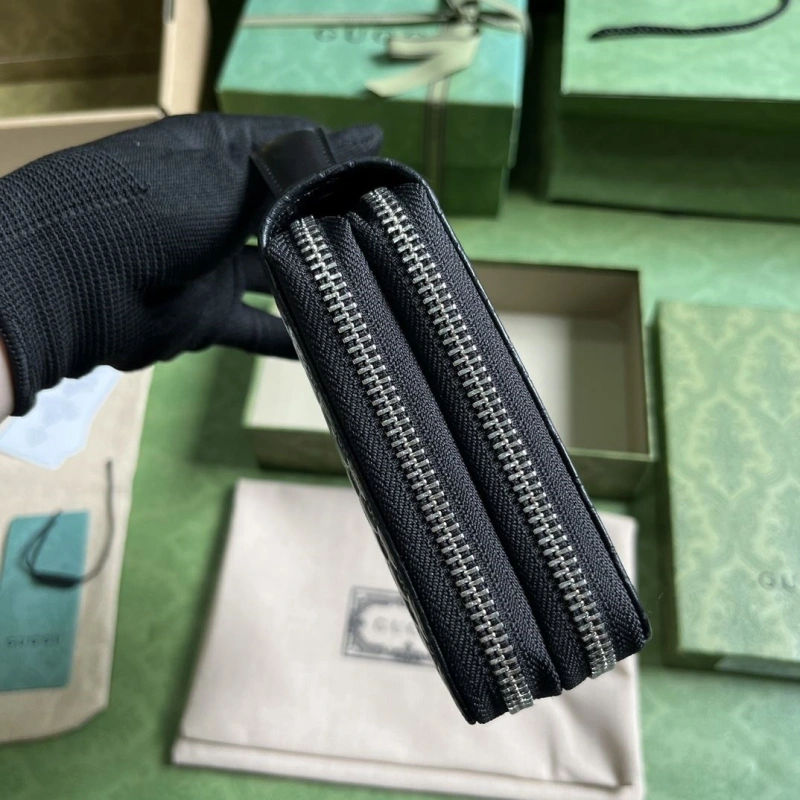 Compact Gxccx Wallets & Purse 40130