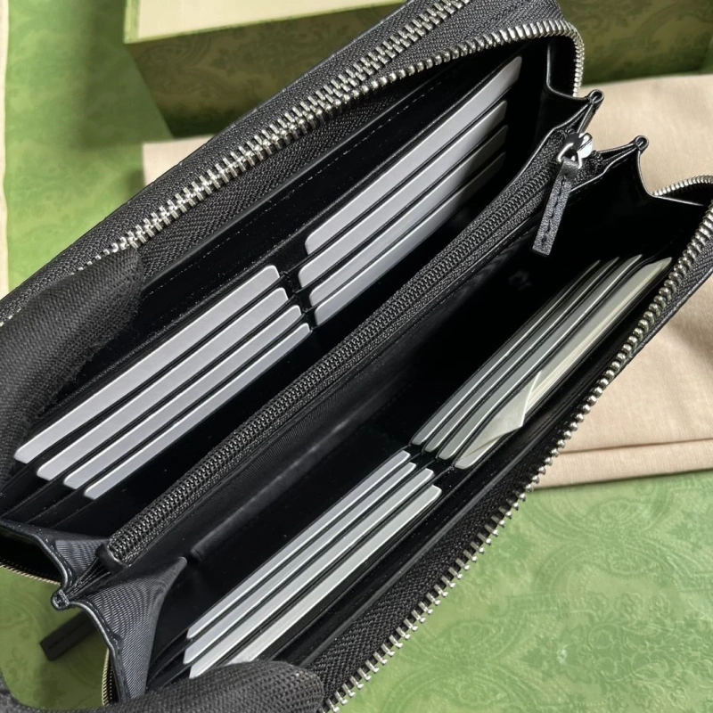 Compact Gxccx Wallets & Purse 40130