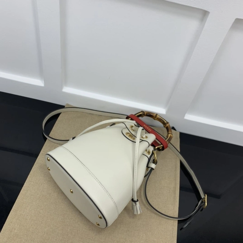 Comfortable Gxccx Bucket Bags 42877