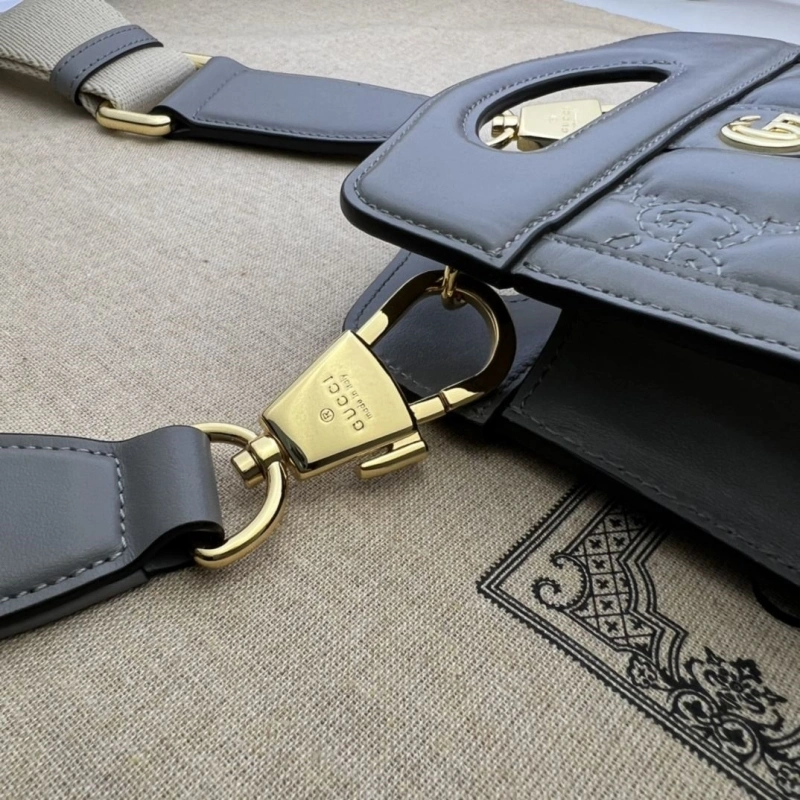 Resilient Gxccx Top Handle Bags 41034