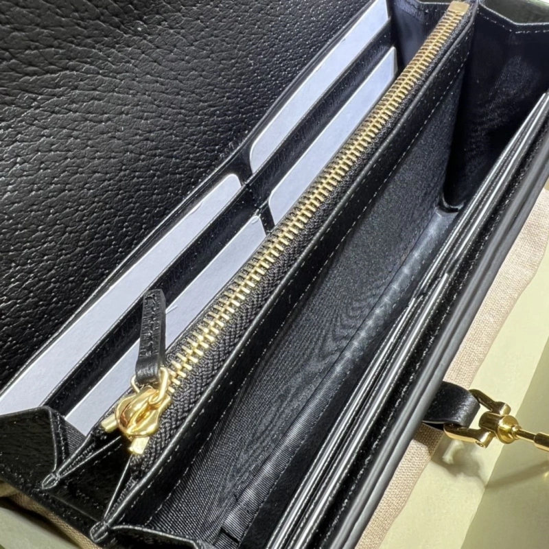 Gxccx Wallets & Purse Vibrant 40110