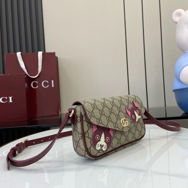Gxccx Satchel Bags Vibrant 42189