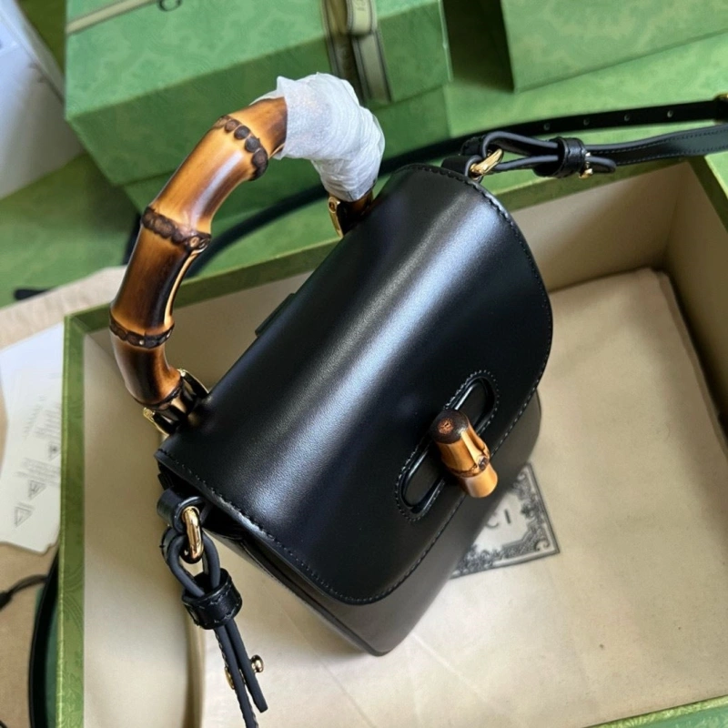 WellDesigned Gxccx Top Handle Bags 40969