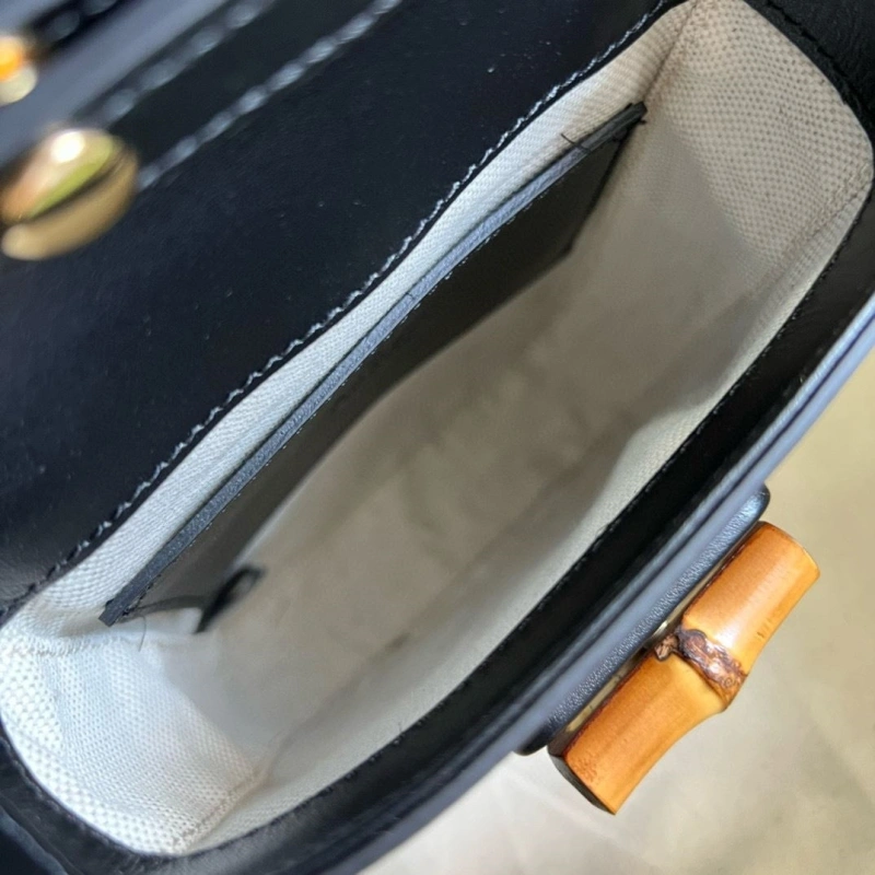 WellDesigned Gxccx Top Handle Bags 40969