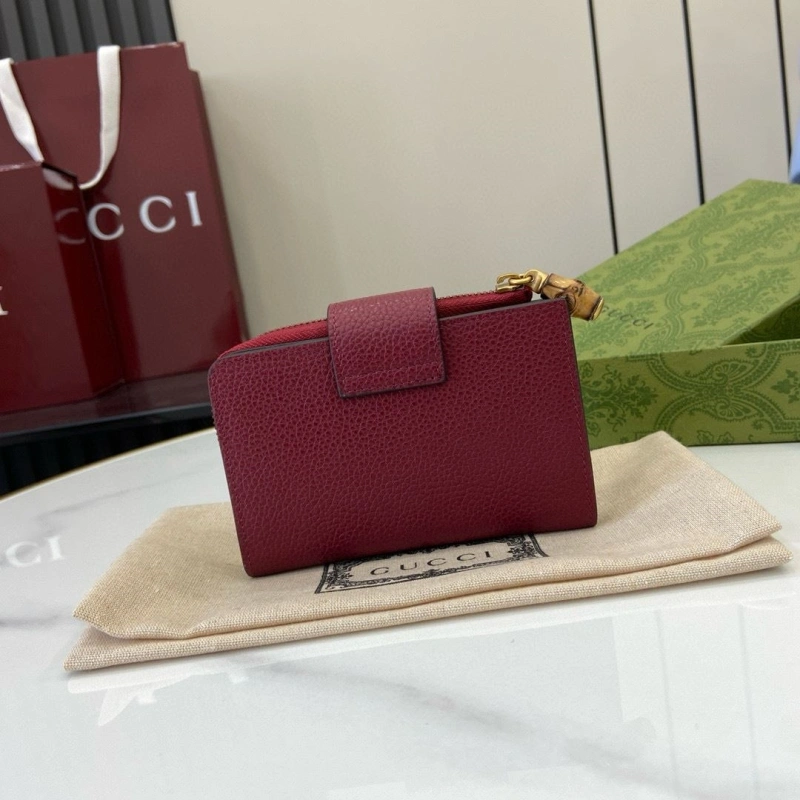 Fashionable Gxccx Clutch Bags 42765