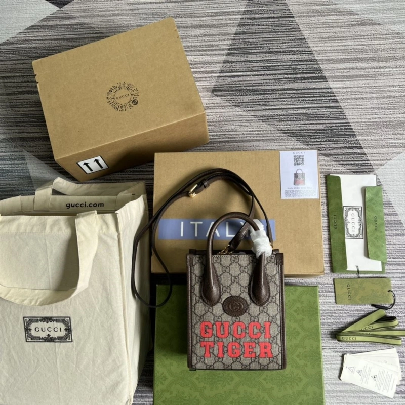 Bold Gxccx Shopping Bags 41478