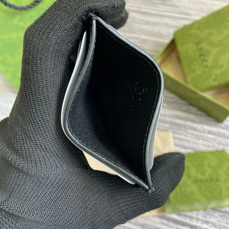 Compact Gxccx Wallets & Purse 40027