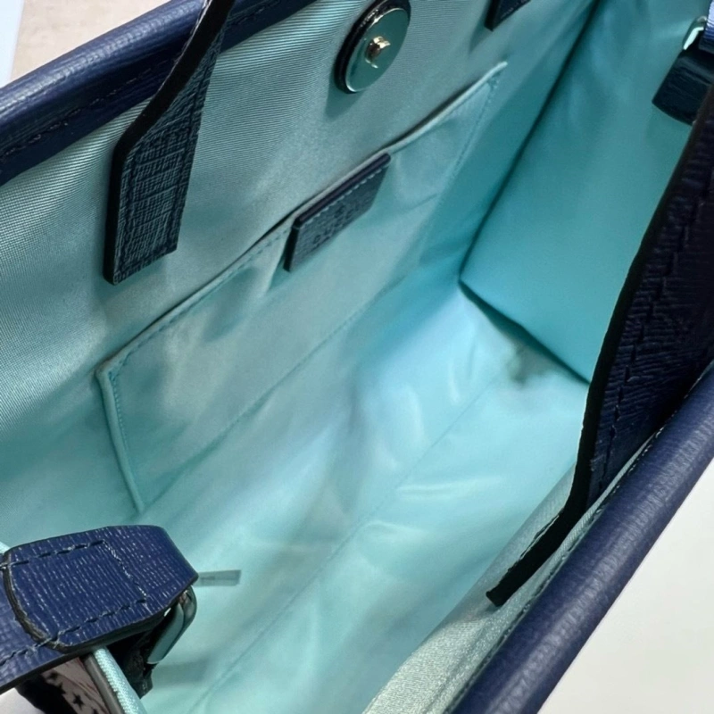 EyeCatching Gxccx Shopping Bags 41442