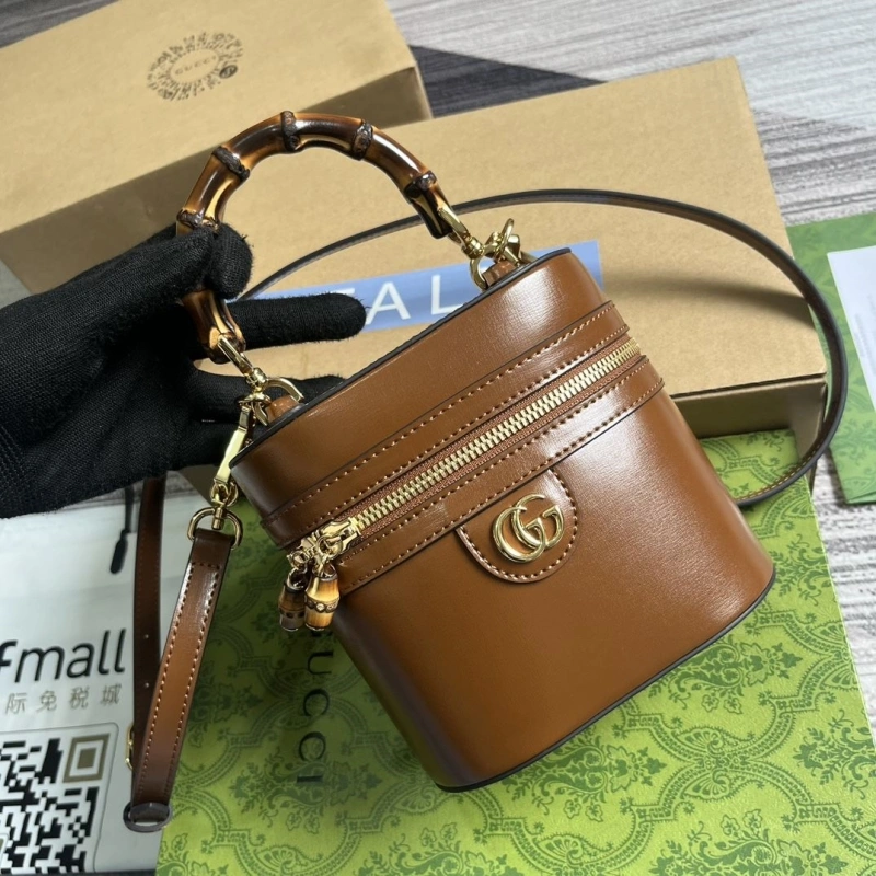 Unique Gxccx Cosmetic Bags 42679