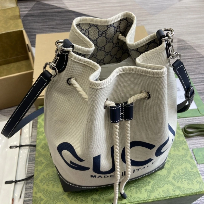 Bold Gxccx Bucket Bags 42857
