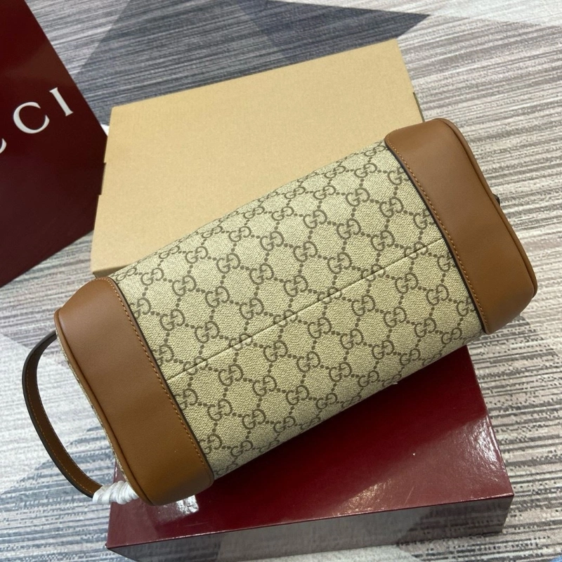 Resilient Gxccx Clutch Bags 42753