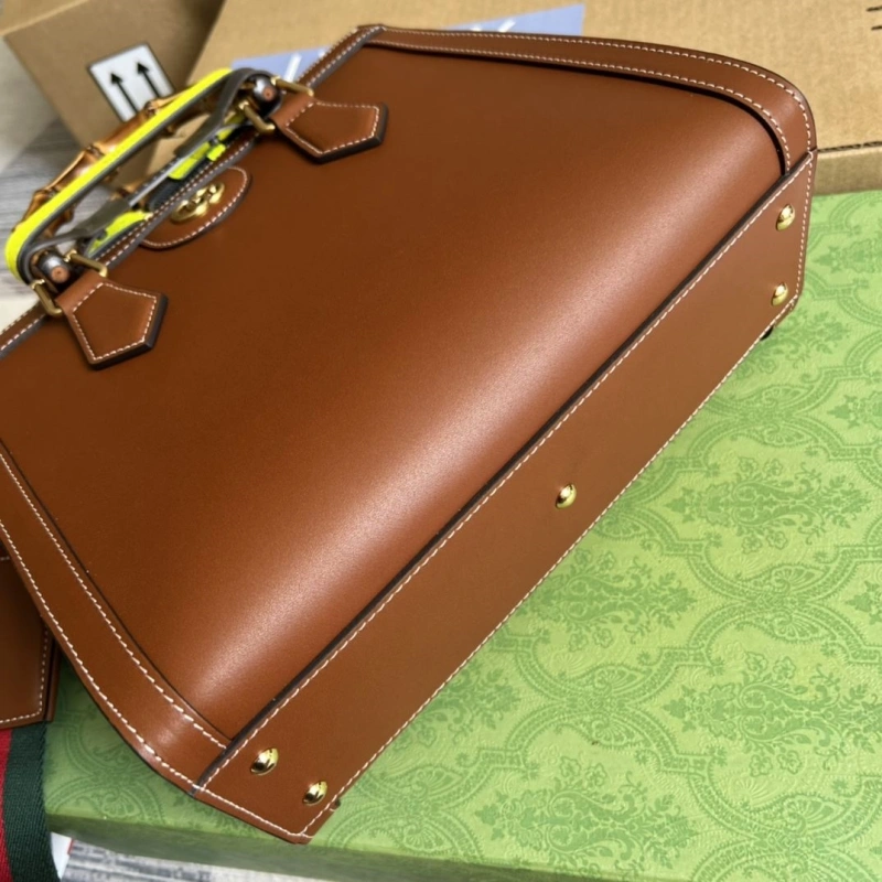 Gxccx Top Handle Bags ModernLook 40760