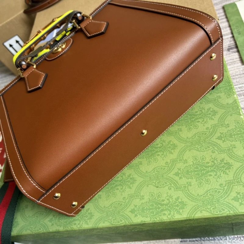 Gxccx Top Handle Bags ModernLook 40760