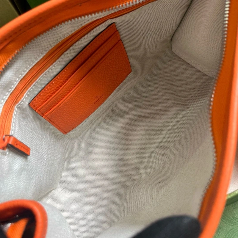 Resilient Gxccx Clutch Bags 42700