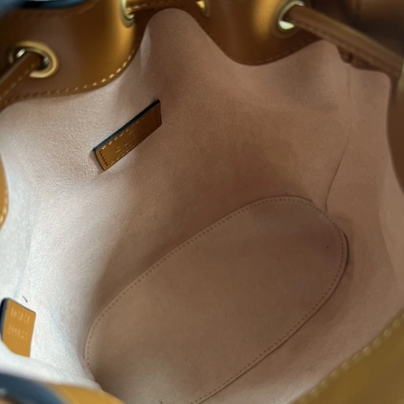 Gxccx Bucket Bags StreetReady 42826