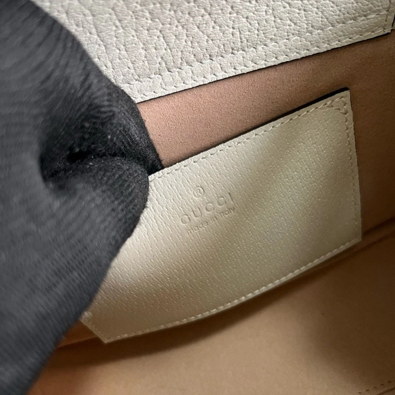 Resilient Gxccx Top Handle Bags 40726