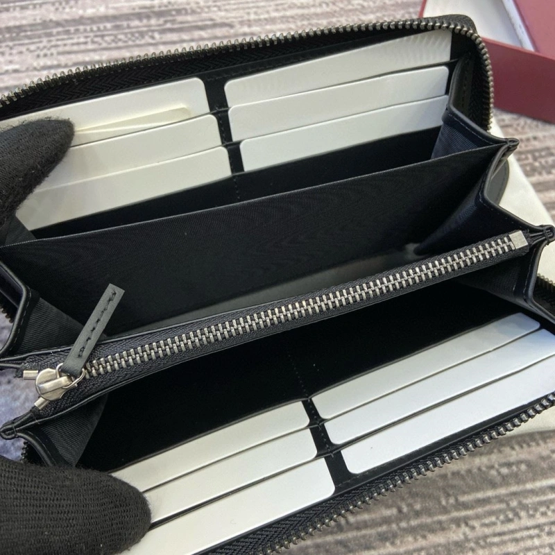 Gxccx Wallets & Purse Fashionable 39845