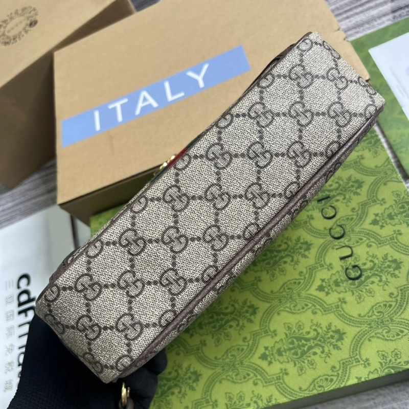Versatile Gxccx Clutch Bags 42687