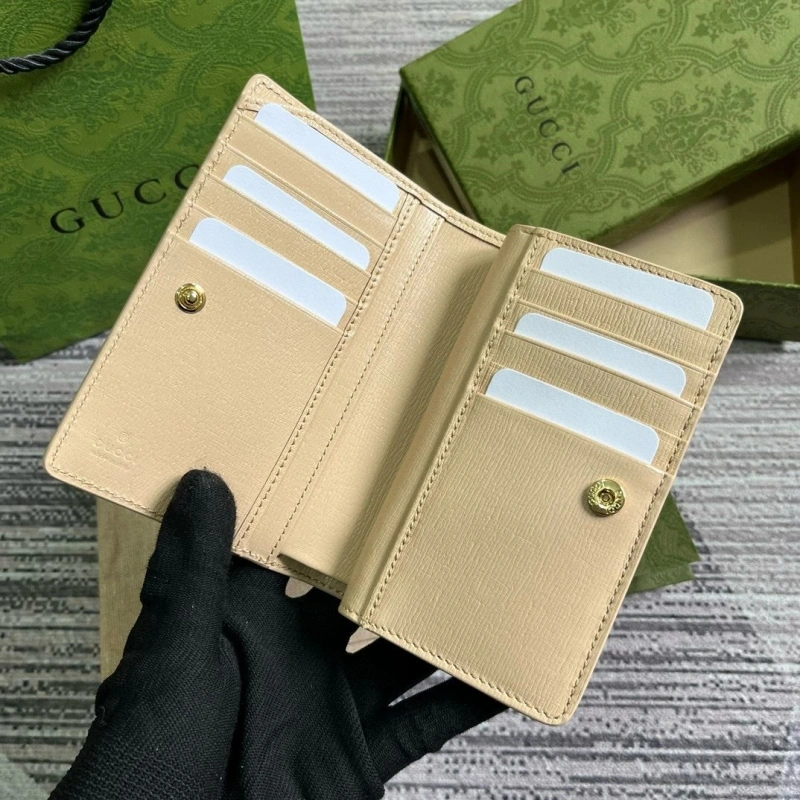 Comfortable Gxccx Wallets & Purse 39835