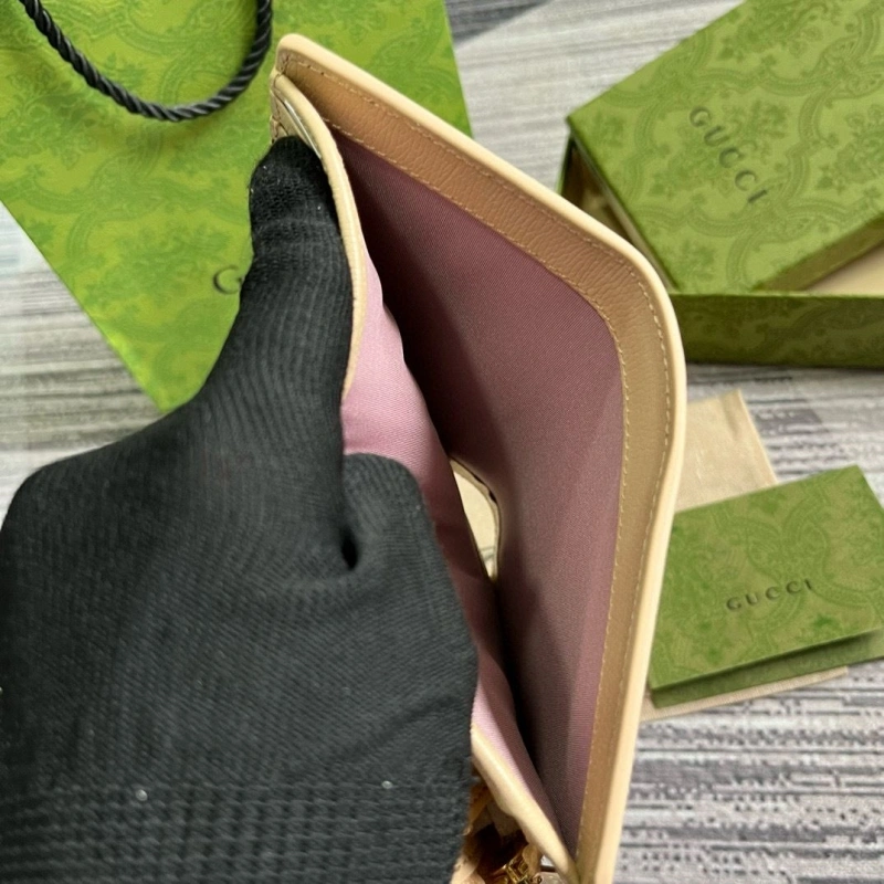 Comfortable Gxccx Wallets & Purse 39835