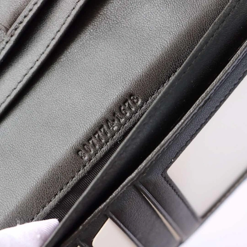 Gxccx Wallets & Purse UrbanStyle 39822