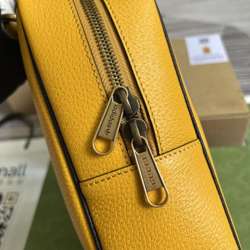 Versatile Gxccx Cosmetic Bags 42653