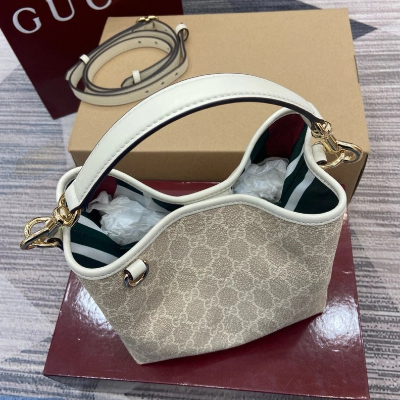 Comfortable Gxccx Bucket Bags 38206