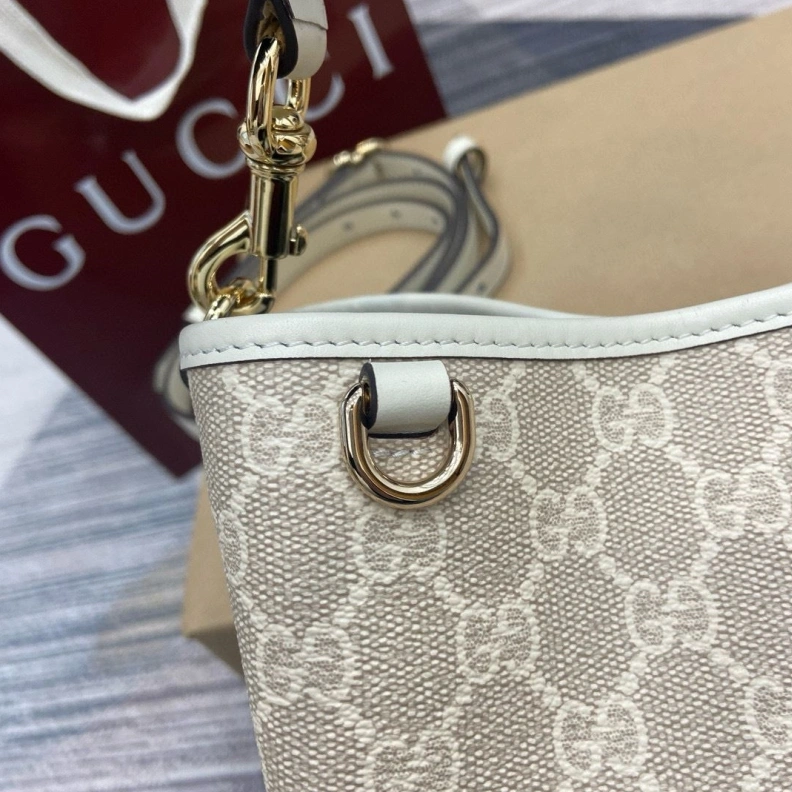 Comfortable Gxccx Bucket Bags 38206