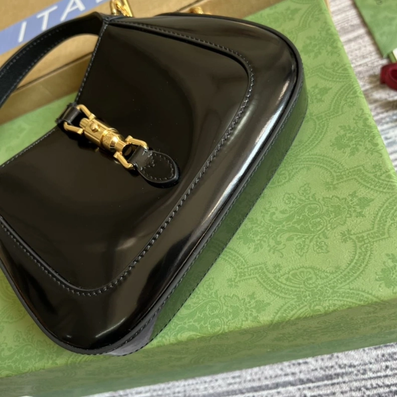 Fashionable Gxccx Top Handle Bags 36496