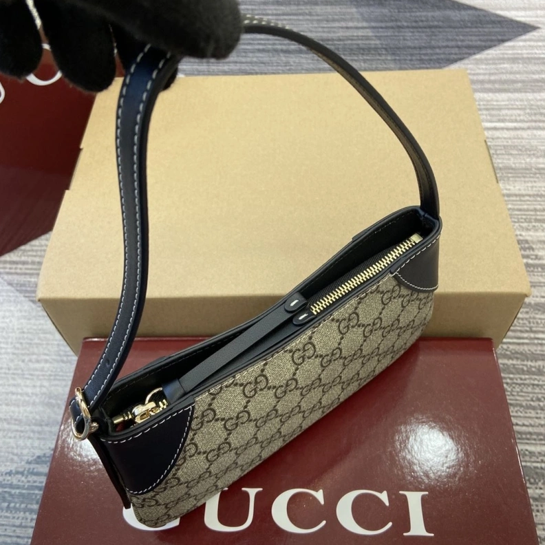 Resilient Gxccx Top Handle Bags 36498