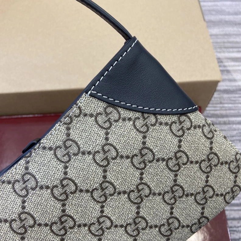 Resilient Gxccx Top Handle Bags 36498