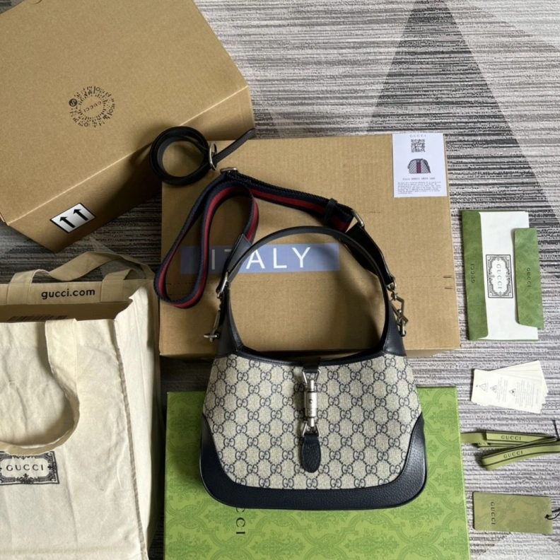 SportInspired Gxccx Top Handle Bags 36442