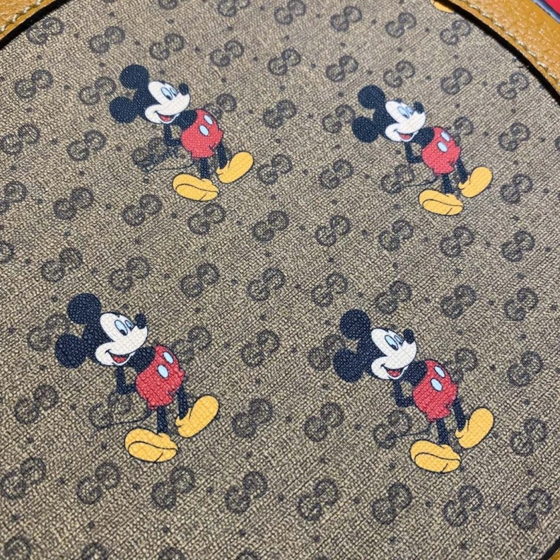Gxccx Round Bags Timeless 38007