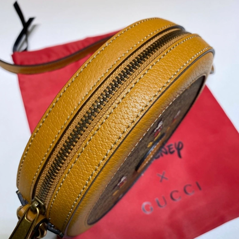 Gxccx Round Bags Timeless 38007