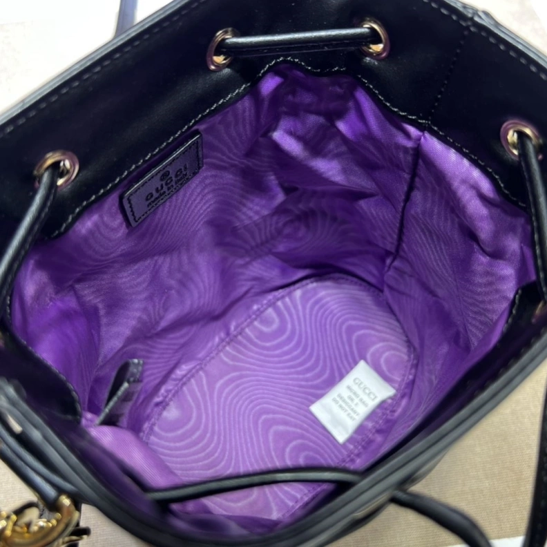 Gxccx Bucket Bags Bold 38224