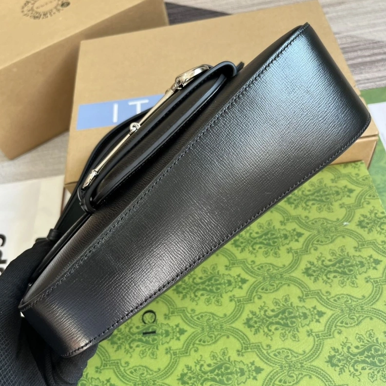 Resilient Gxccx Top Handle Bags 36421